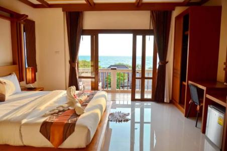 Lanta Miami Resort - 42