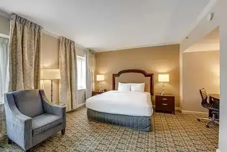 Capital Hilton - 111