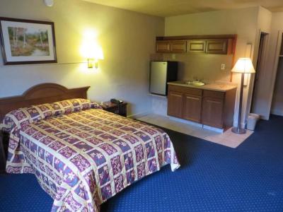 Budgetel Inn and Suites - - 1