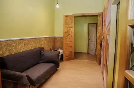 Golden Globus Hostel - 5