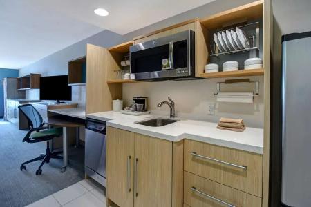 Home2 Suites By Hilton - 85