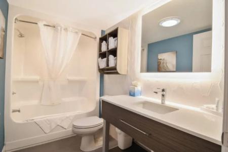 Breakers Resort - 124