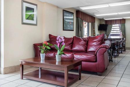 Rodeway Inn - 1