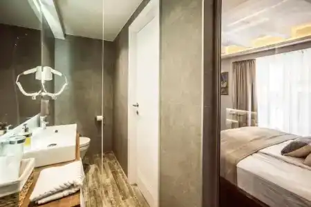 Nomad Luxury Suites - 14