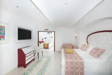 Eden Roc Suites - 398