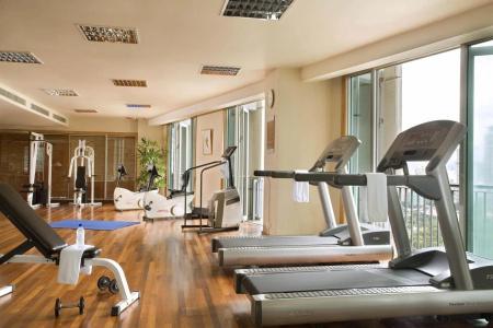 Ascott - 18