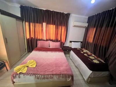 Isis Hostel 2 - 160