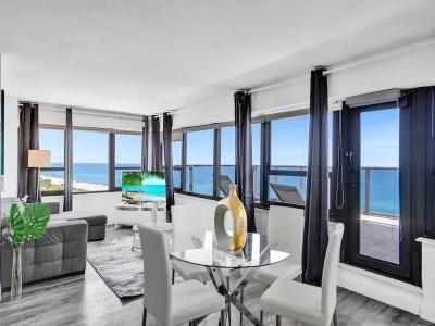 The Alexander All Suites - 331