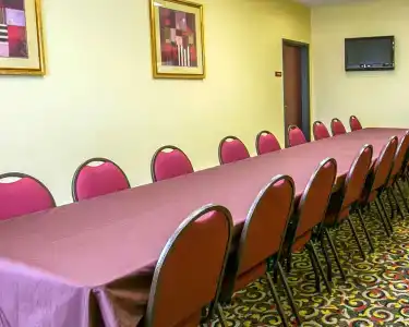 Sleep Inn and Suites - 12