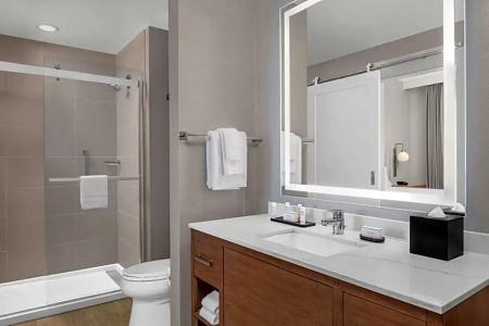 Embassy Suites by Hilton Charleston Harbor Mt. Pleasant - 66