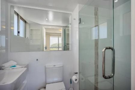 Burleigh Beach Tower - 110