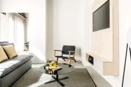Veriu Broadway - 129