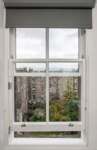 West End - 7