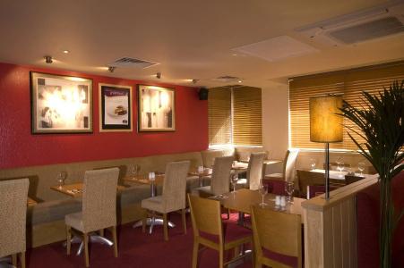 Premier Inn City Centre - 9
