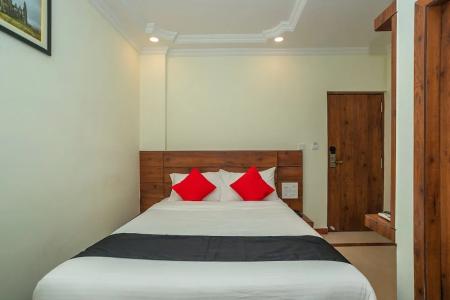 Capital O 13184 Savi International - 28