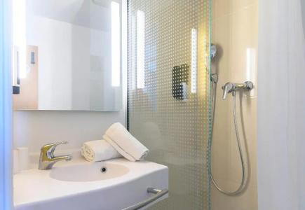b&b hôTel nîMes Centre ArèNes - 30