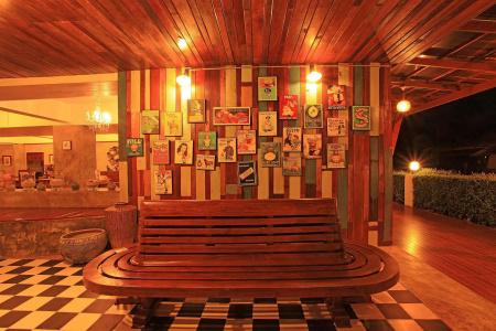 Ladawan Boutique - 1