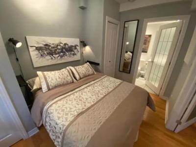 ApartHotelMontreal by Les Terrasses Saint Urbain 2225I2 - 126