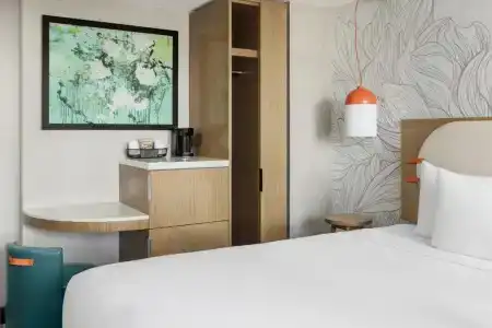 SpringHill Suites by Marriott New York Manhattan Chelsea - 2