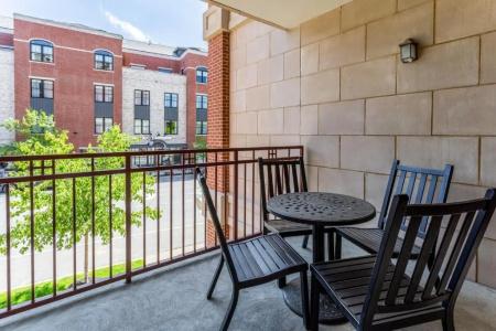 Hampton Inn and Suites Downtown - 49