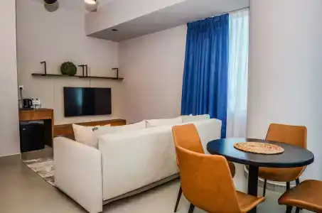 Best Western Plus Dubai Academic City - 9