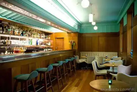 DeBrett - 23