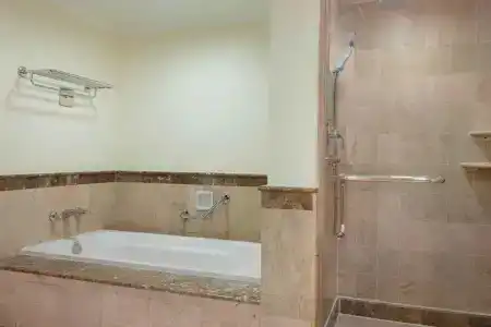 Sheraton Hanoi - 10