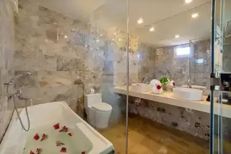 Hoi An Aurora Riverside and Spa - 10