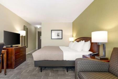 Quality Inn - 31