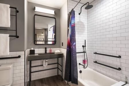 Moxy Nashville Vanderbilt Area - 46