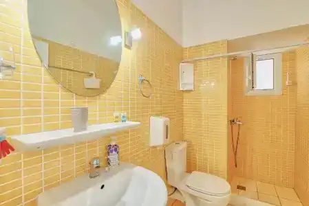 Pavlos Place - 200