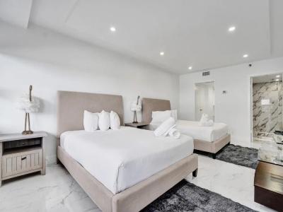 The Alexander All Suites - 164