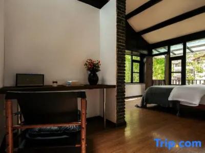 Adonis Inn - 38