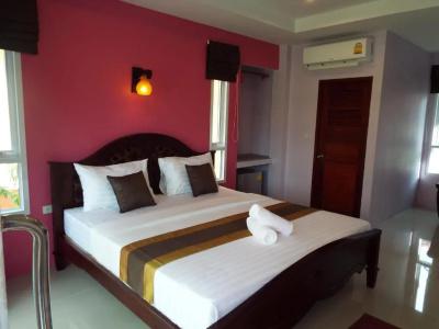 Lanta Riviera Villa Resort - Sha Certified - 35