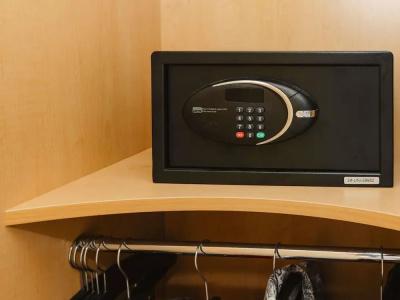 ibis Rennes Centre Gare Sud - 62