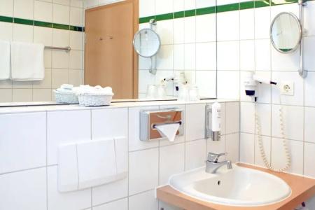 Best Western Macrander Dresden - 45