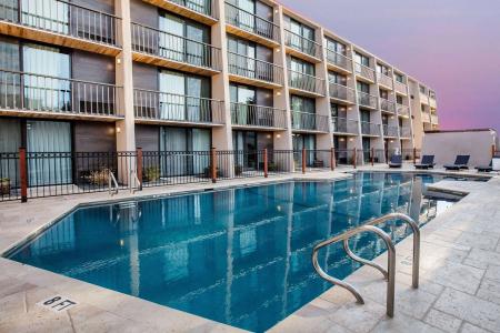 Ramada by Wyndham Austin South - 14