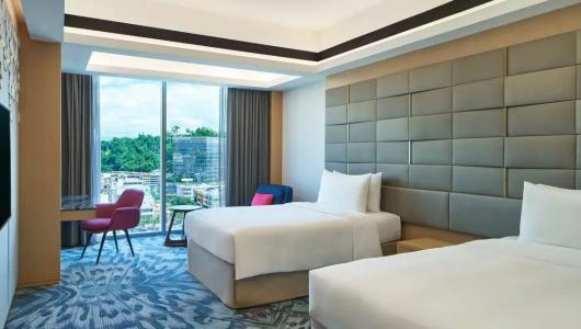 Le Meridien - 51