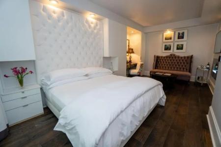 Stonehurst Place Bed & Breakfast - 100