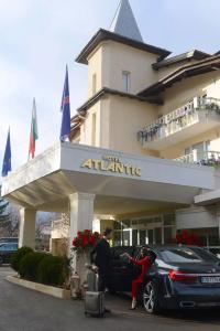 Atlantic - Free Parking - 0