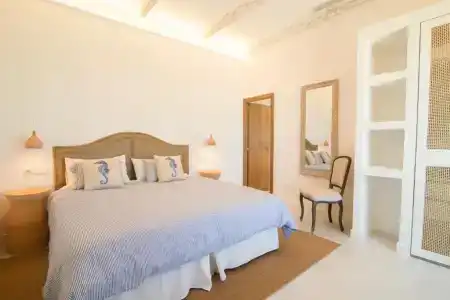 The Sea Club - 150