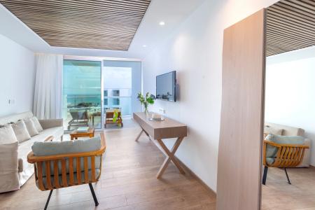 Limanaki Beach & Suites - 7