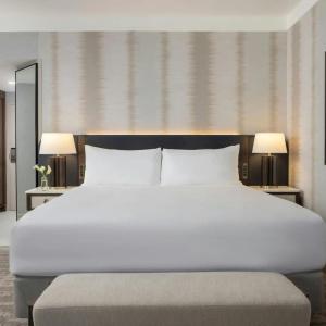 Loews Vanderbilt - 34