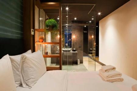 Manzo's Suites - 68