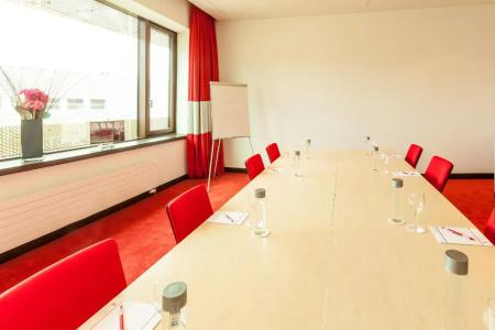Airport Basel - Convenient & Friendly - 14