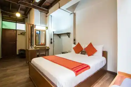 Pak Chiang Mai - 26