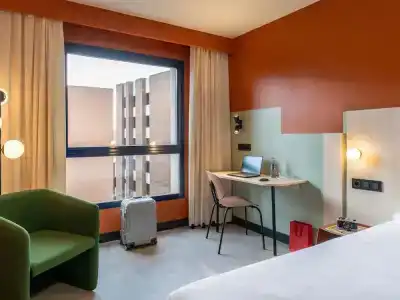 Ibis Styles Zaragoza Ramiro I - 36