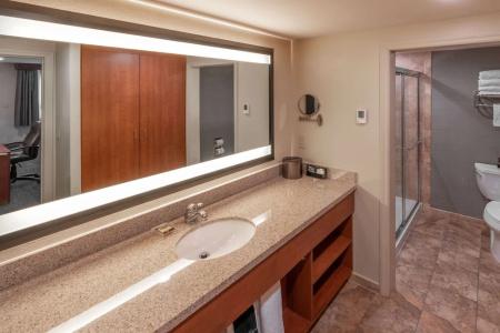 Best Western Plus Clocktower Inn - 104