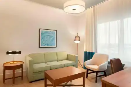 Four Points by Sheraton Miami Airport - 4