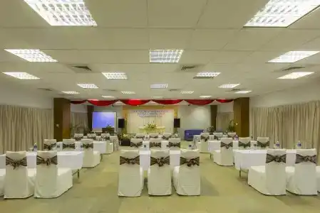 Amora Beach Resort Phuket - Sha Extra Plus - 10